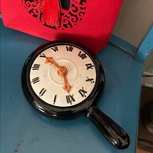 Vintage Black and White Clock-face Crock